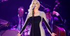 Kellie Pickler Honors Late Husband With First Return To Stage Since His Passing