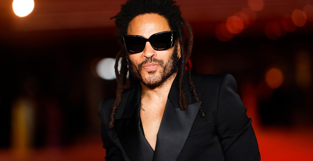 Lenny Kravitz Working Out In Leather And Sunglasses Leaves Fans Impressed In More Ways Than One
