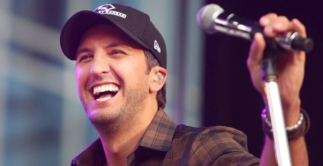 Luke Bryan Takes A Hard Fall On Stage But He's A Good Sport About It