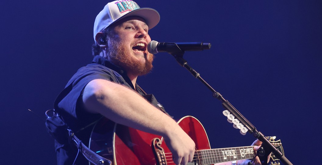 Luke Combs' Emotional Live Rendition of “The Man He Sees in Me” Has Fans Reaching For Tissues