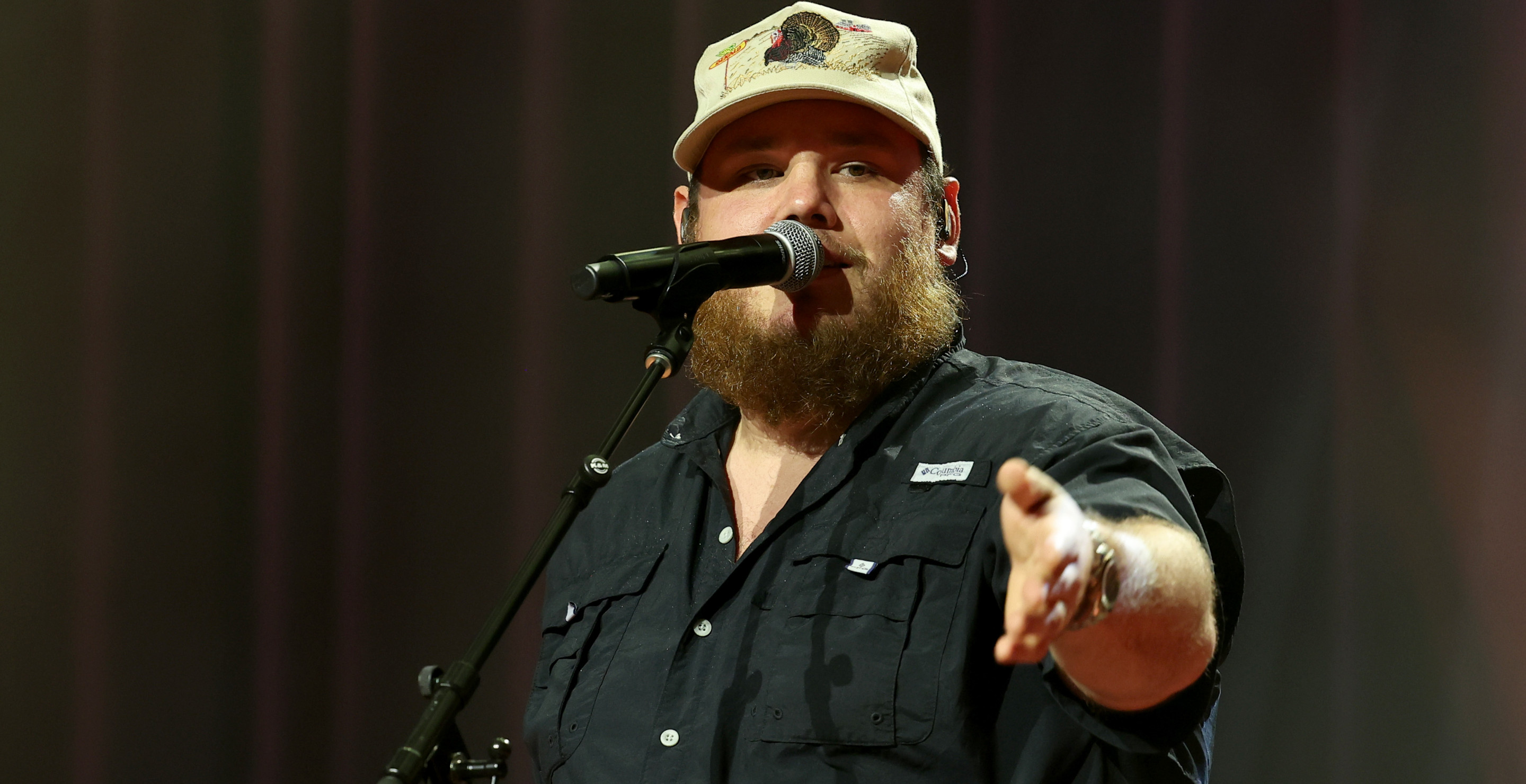 Luke Combs Wins ACM Award For Single Of The Year, But Fans Aren't Happy