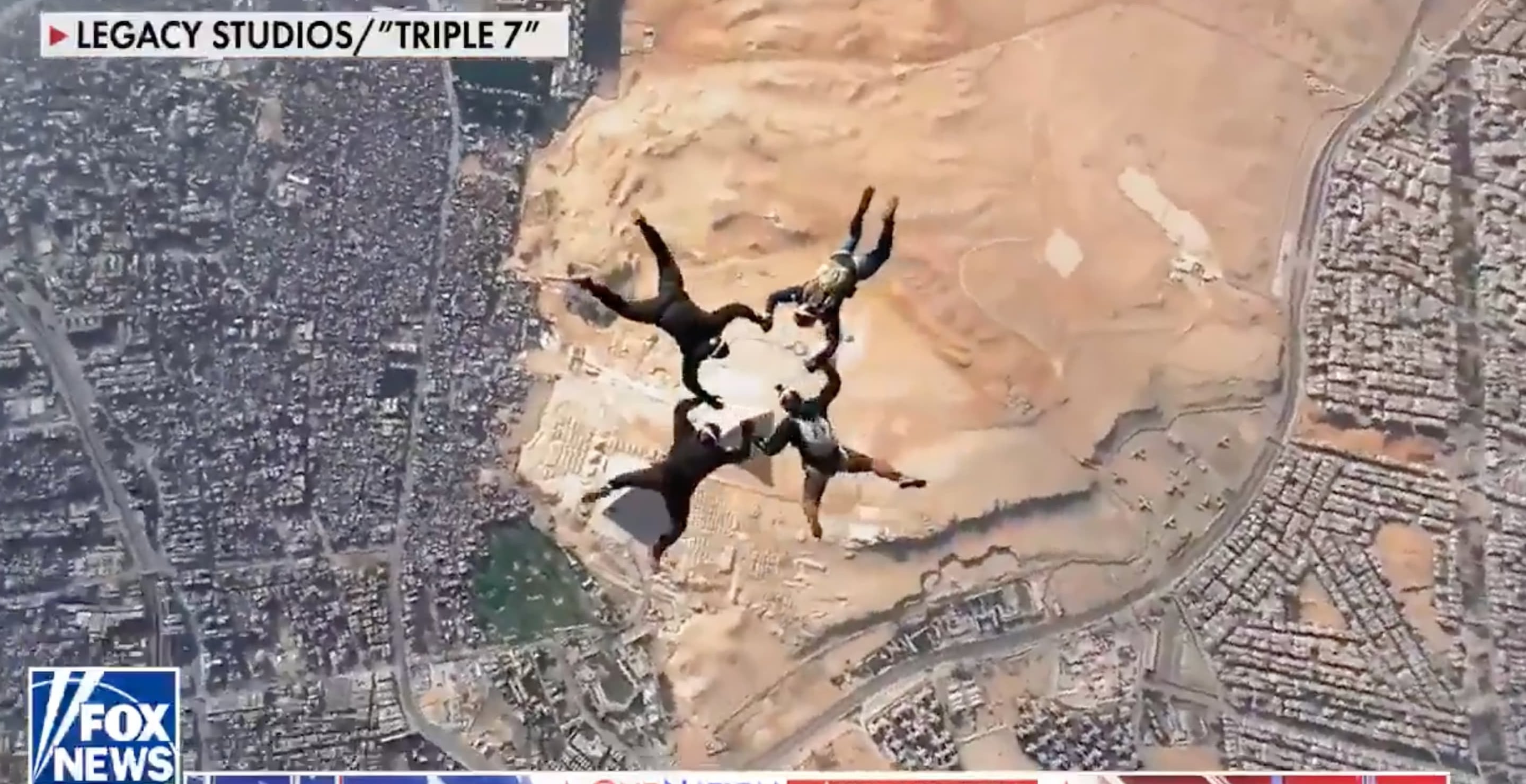 US Veterans Skydive for Fallen Troops in All 7 Continents