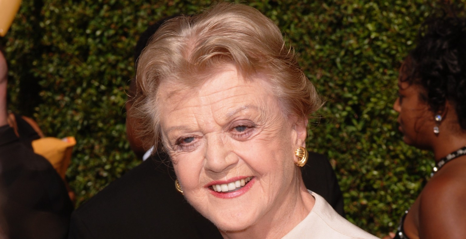 murder-she-wrote-house-hits-the-market-see-inside-wide-open-country