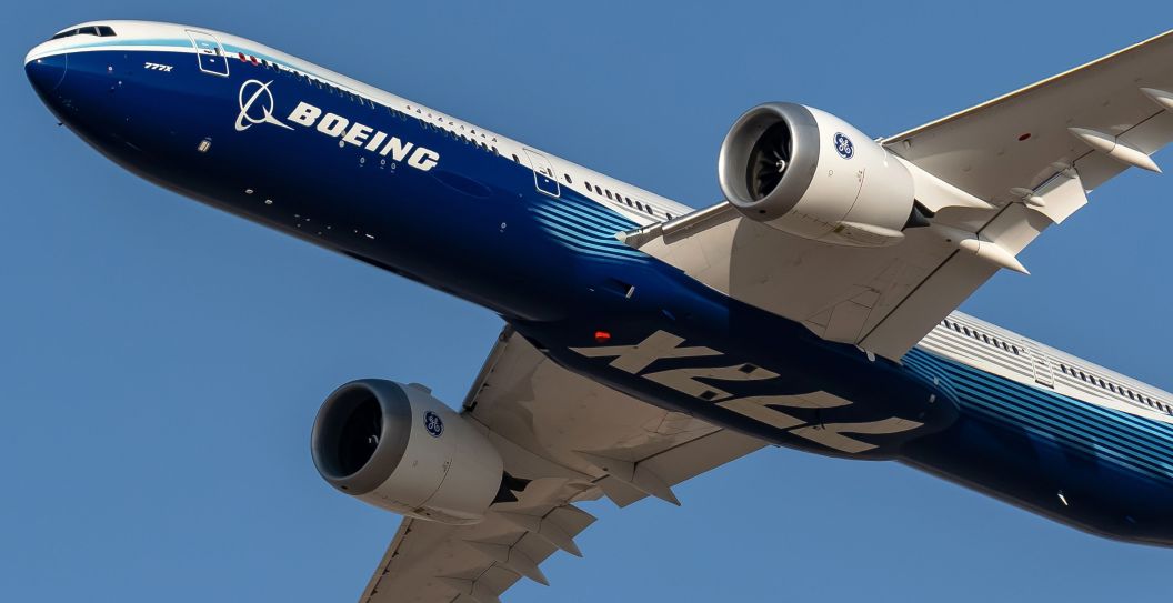 United Airlines Boeing Flight Loses Its Wheel In Scary Moment Caught On Camera