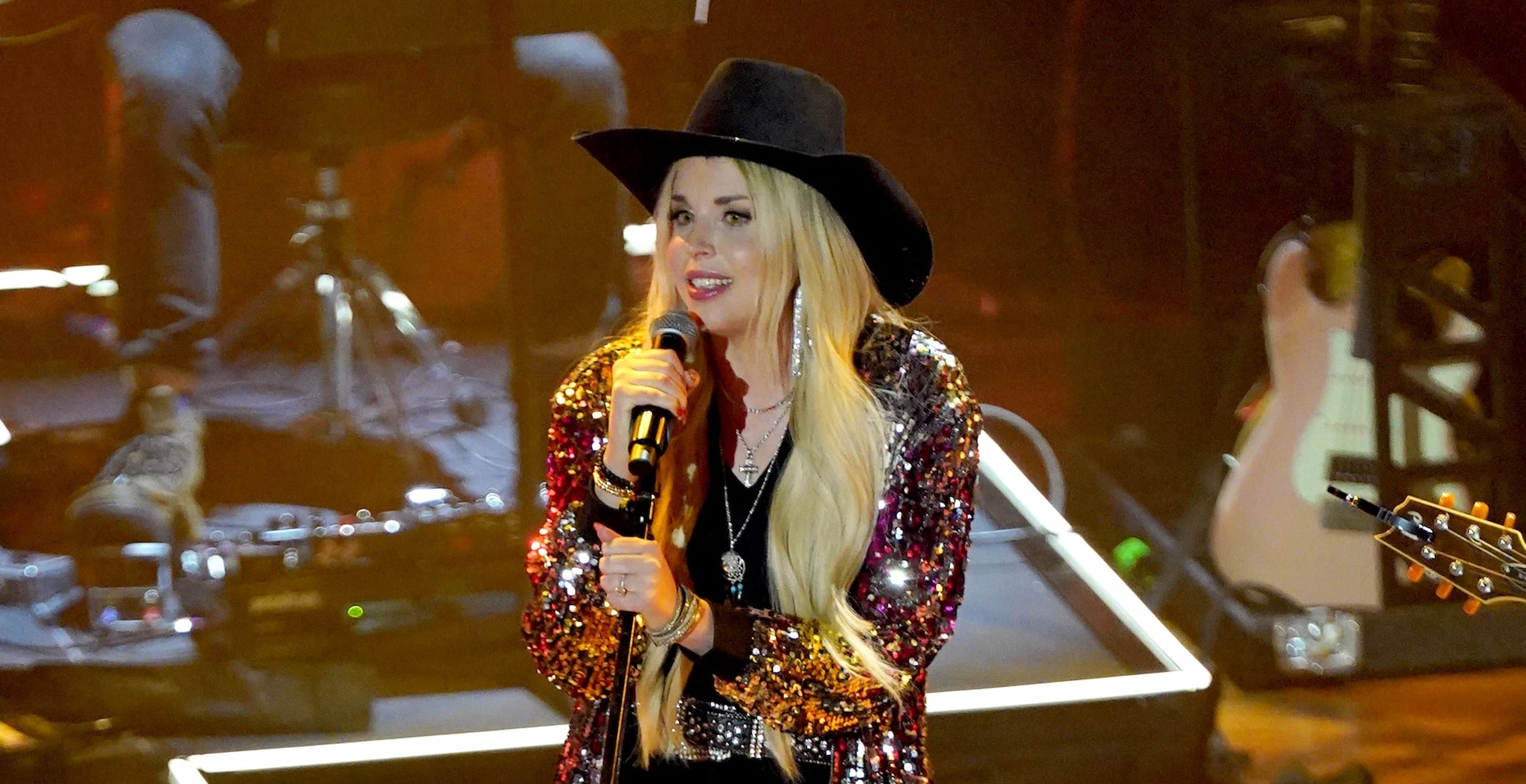 Billy Ray Cyrus' Ex Firerose Details 'Life-Threatening' Hospital Stay