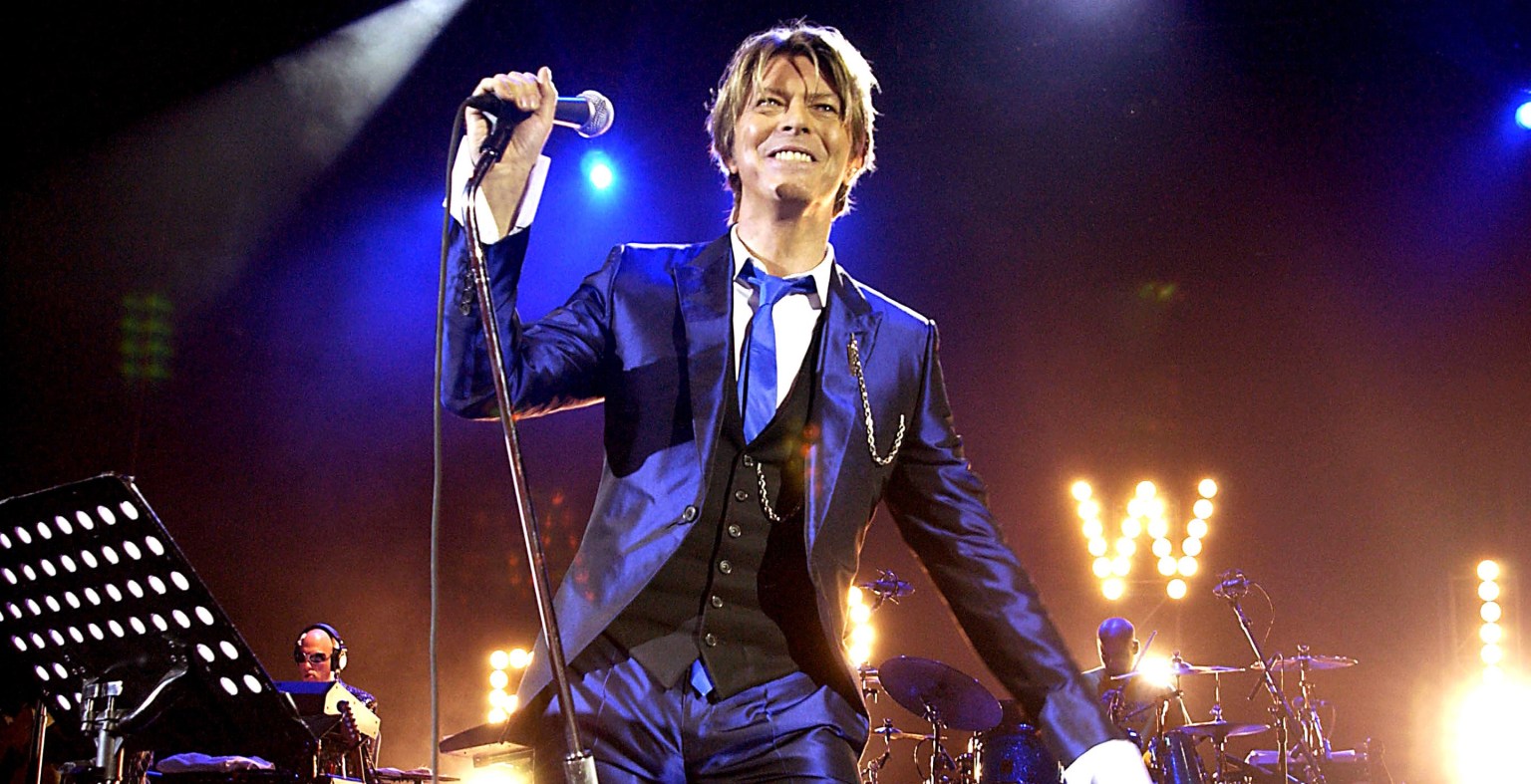 David Bowie Ended Up With A No. 1 Country Song 8 Years After His Death ...
