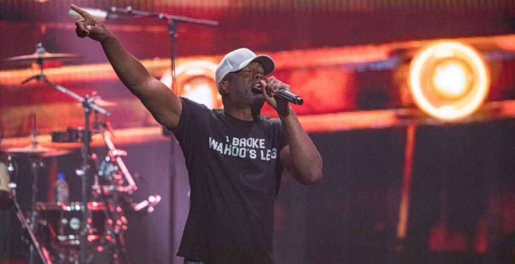 Darius Rucker Performance Darius Rucker's Performance At East Tennessee State University Has Me ...
