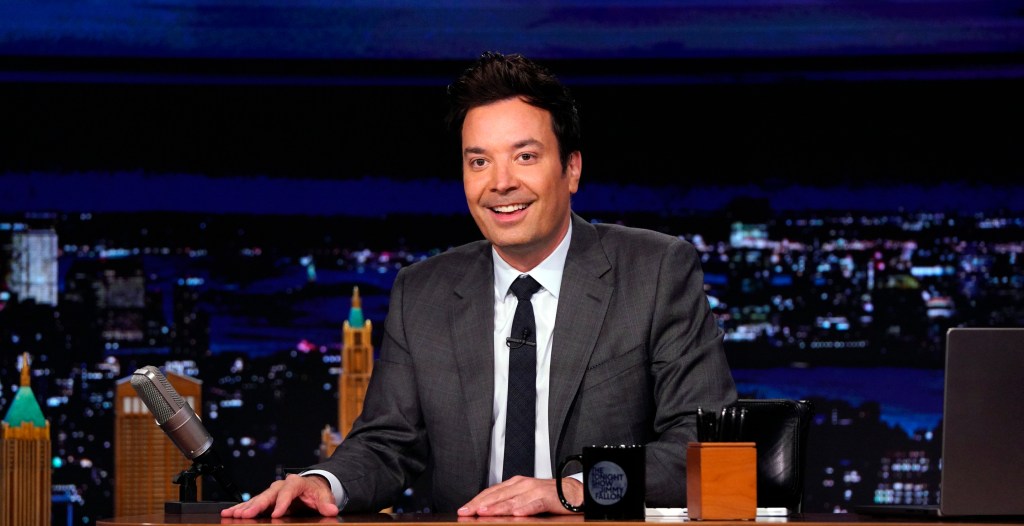 Jimmy's Things Things Get Awkward When Jimmy Fallon Cuts Off Fan, Viewers Accuse Him ...