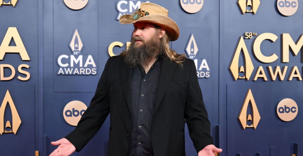 chris stapleton visits hospitalised teen who suffered car accident