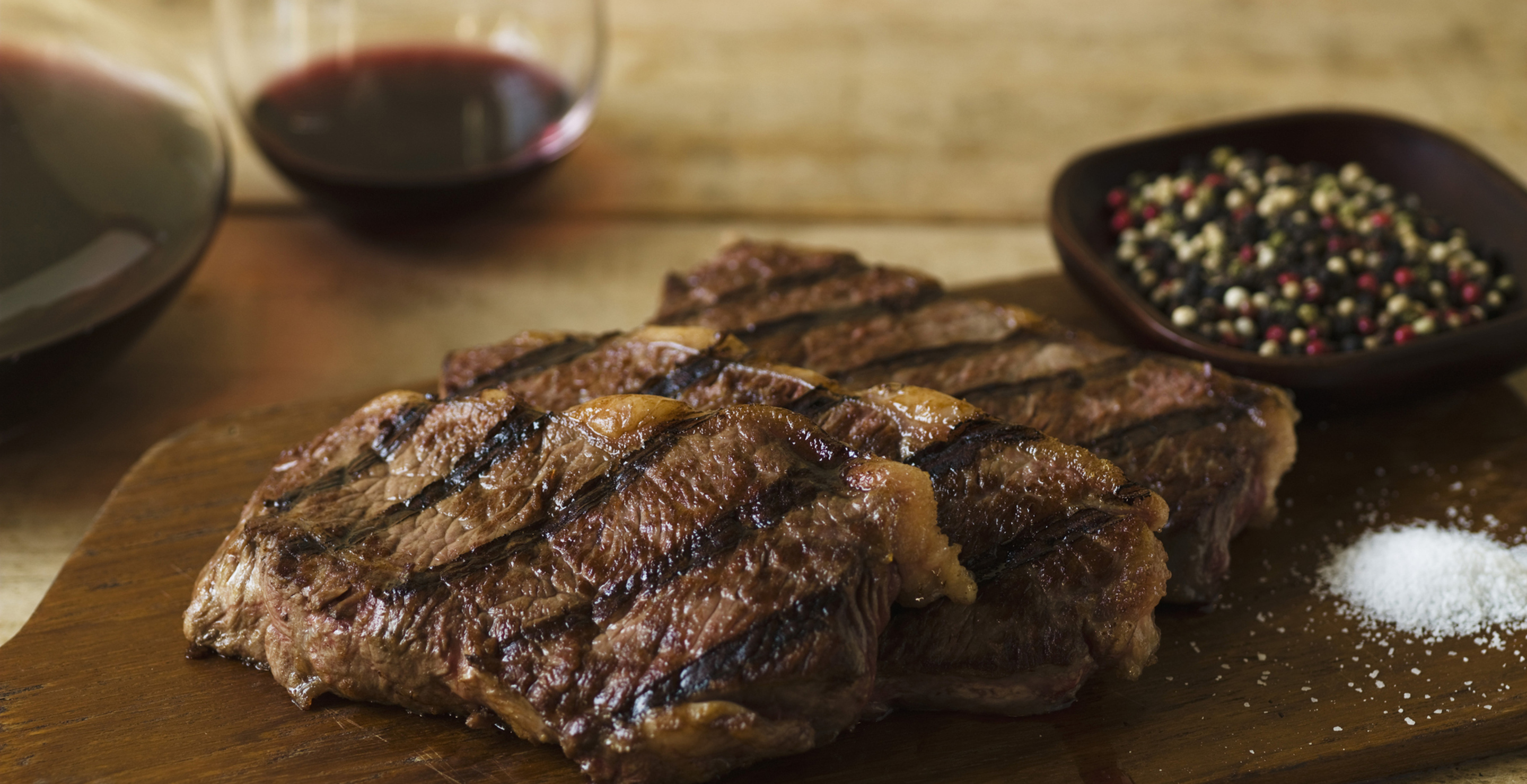 steak found with maggots in it