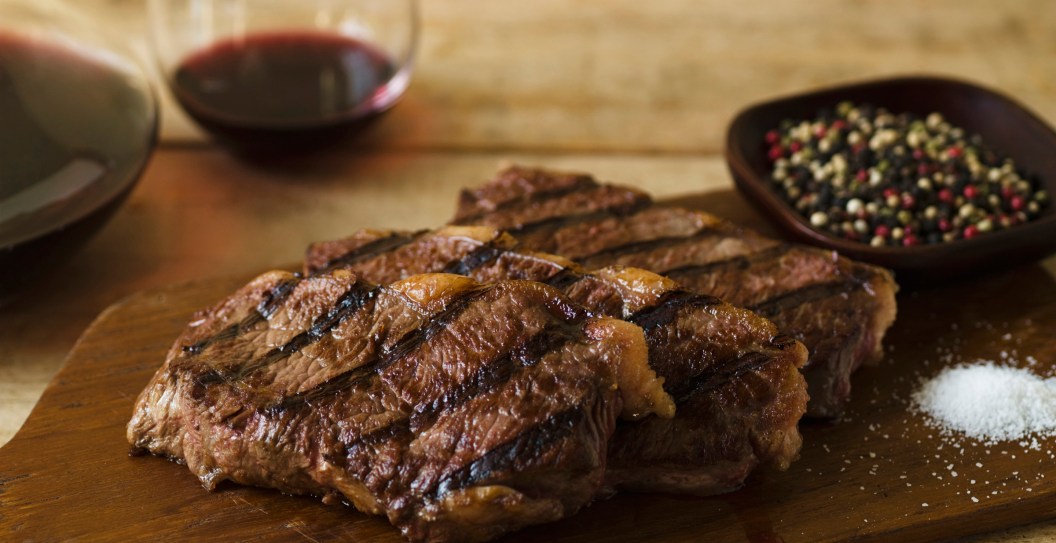 steak found with maggots in it
