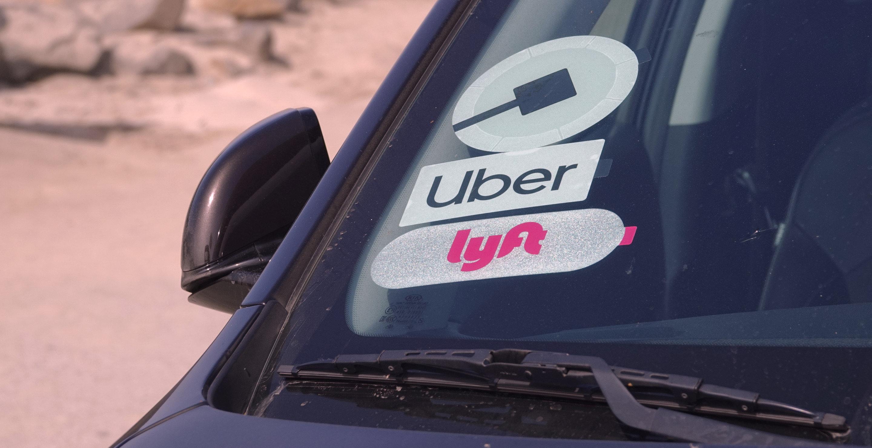 Woman Claims Lyft Driver Tried To Kidnap her In Viral Video, Nashville Police Investigating