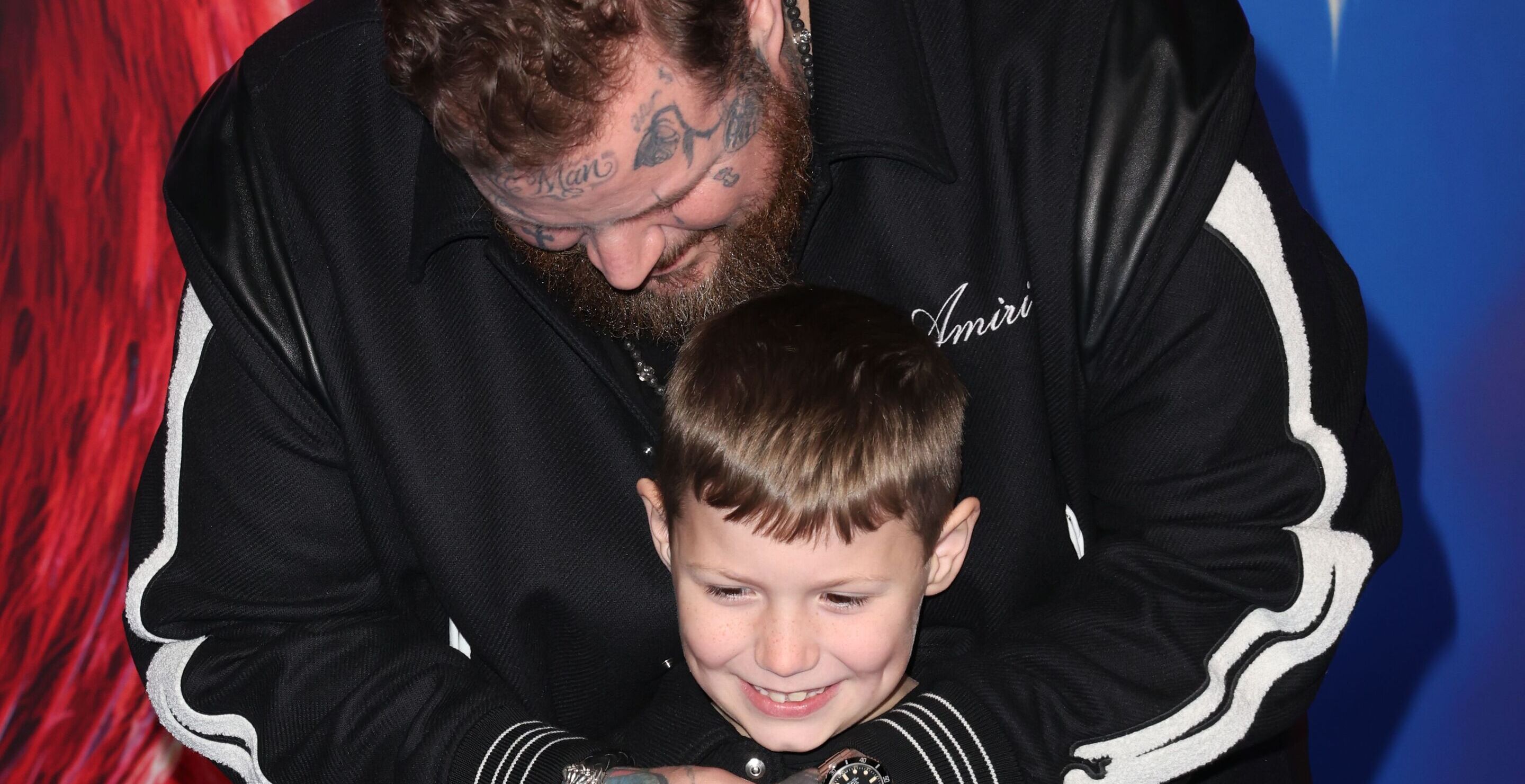 jelly roll's son noah sits in the grave digger