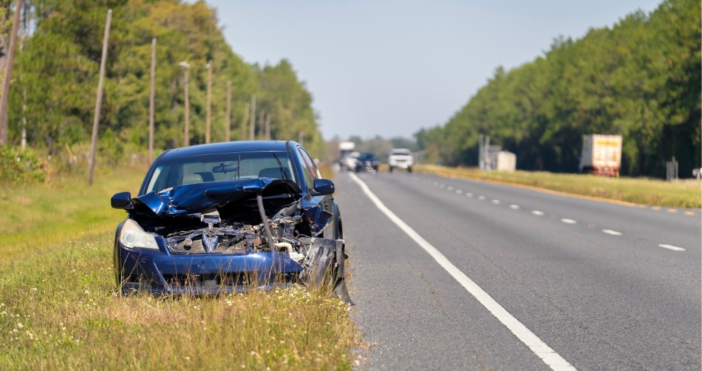 man jumps off bridge after accident to avoid oncoming truck