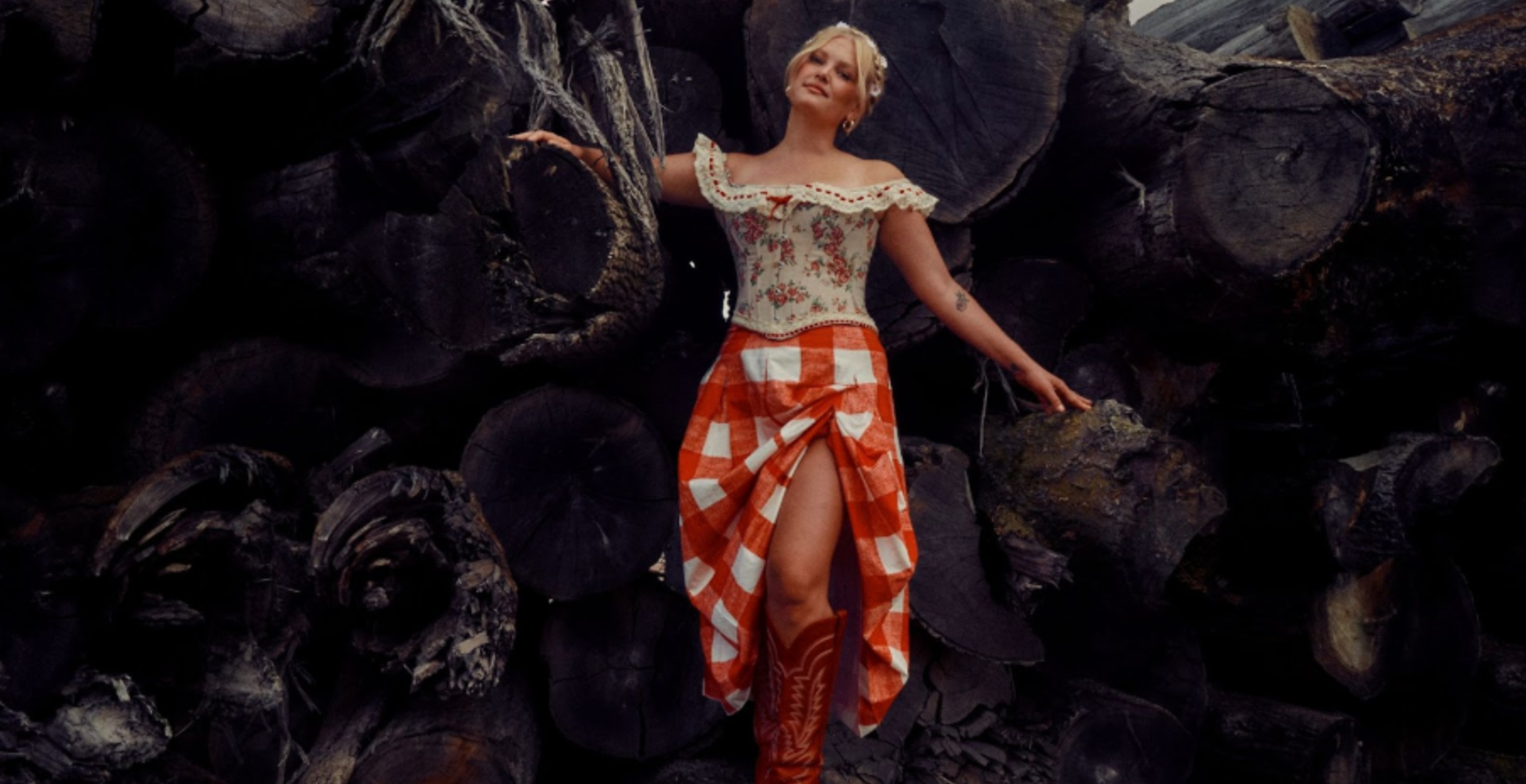 Hailey Whitters collabs with Molly Tuttle on Prodigal Daughter