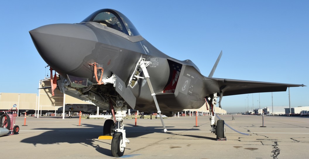 One Airman Confirmed Dead And Another Injured After An Incident At Kirtland Air Force Base