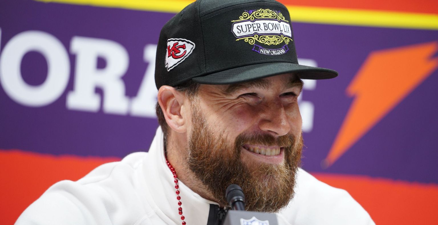 What Does Travis Kelce Make A Year