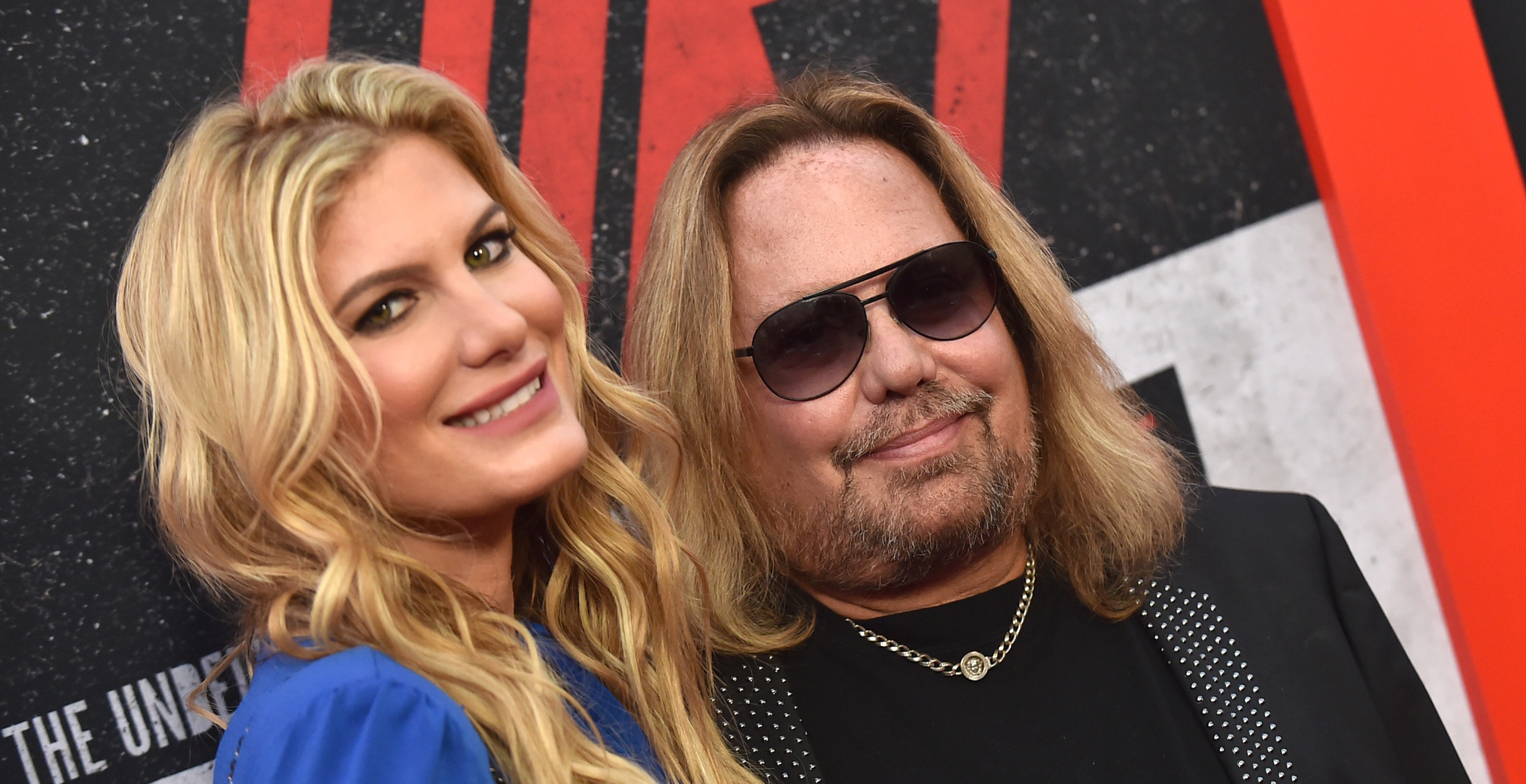 Motley Crue Frontman Vince Neil's Girlfriend Seriously Injured In Deadly Plane Crash