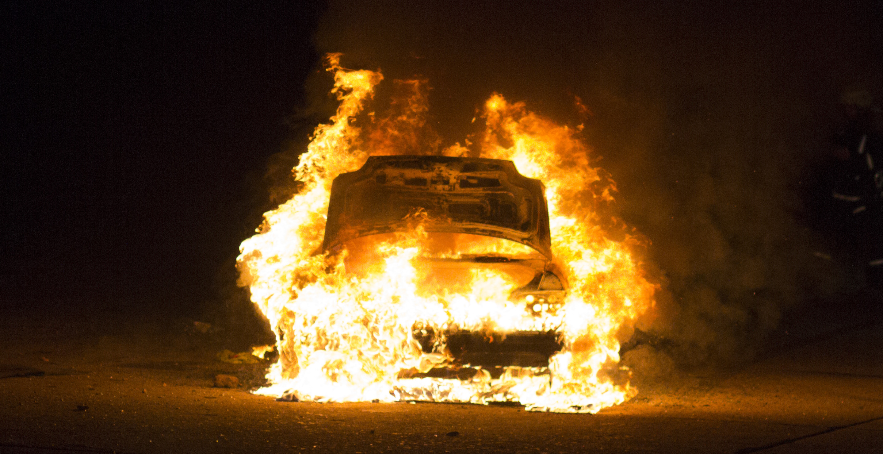 15-Year-Old Girl Is Found Dead Next To Burning Car And Railroad Tracks