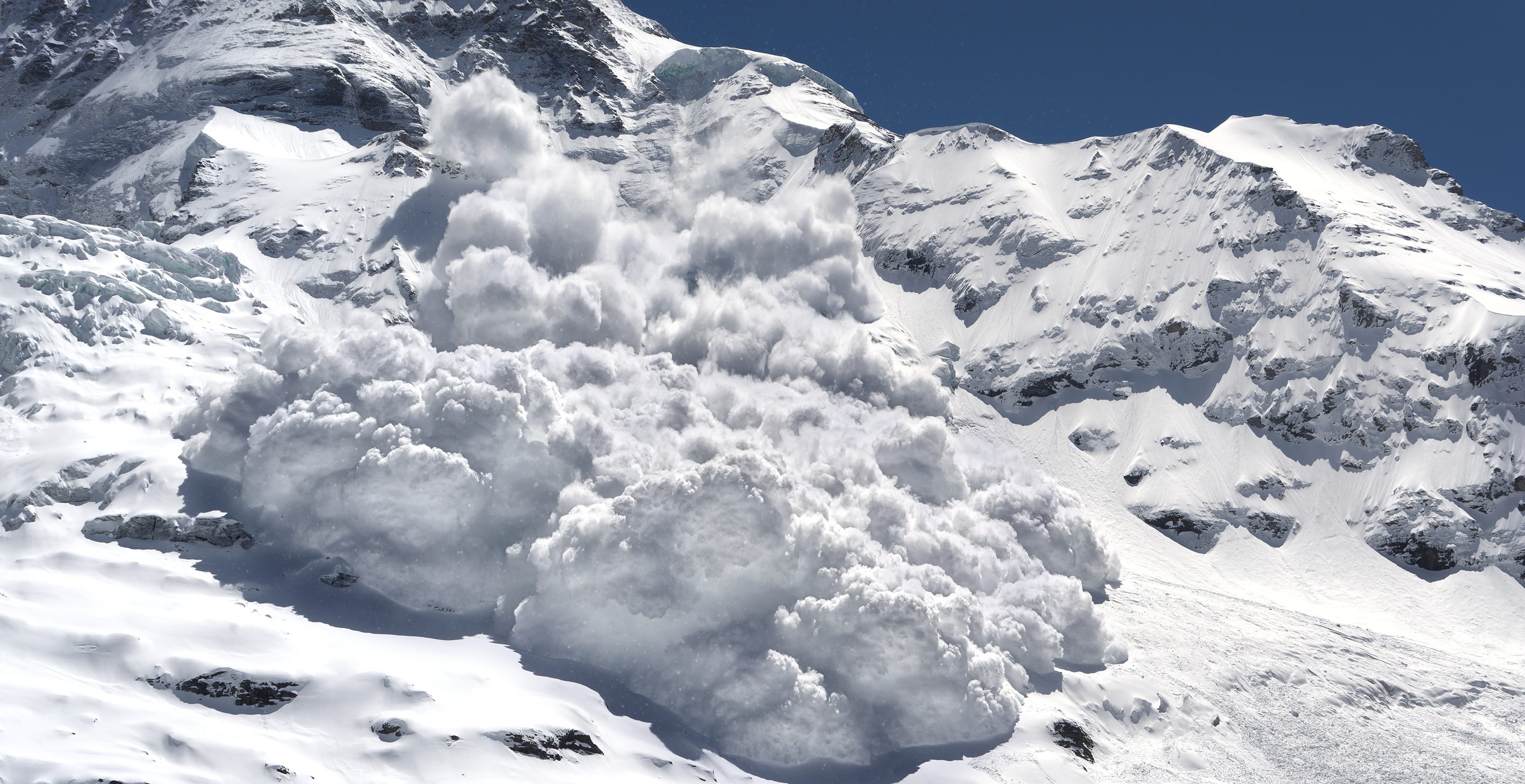 Avalanche, Snow