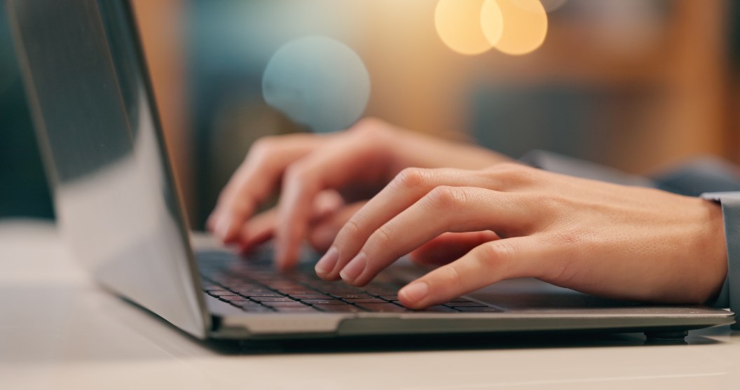 Laptop, HR Manager