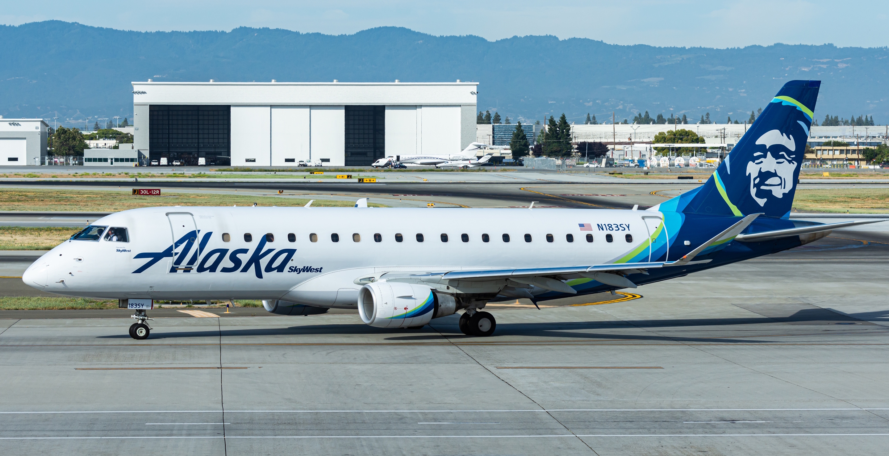 Alaska Airlines Forced To Return To Airport After Takeoff Due To Strong Smell Of Fumes