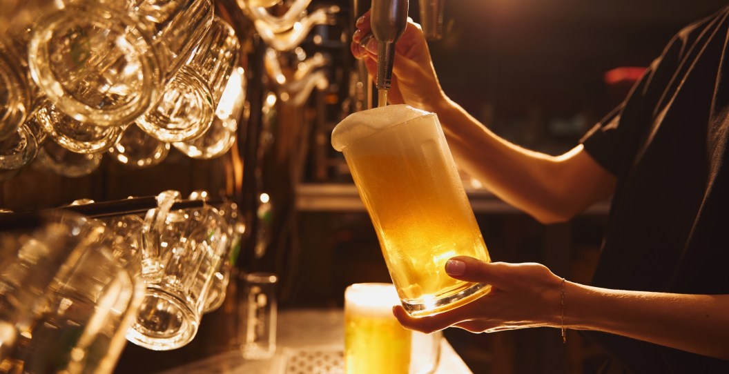 Has Your Beer Gone Flat? Try These Expert Tips To Save Your Drink ...