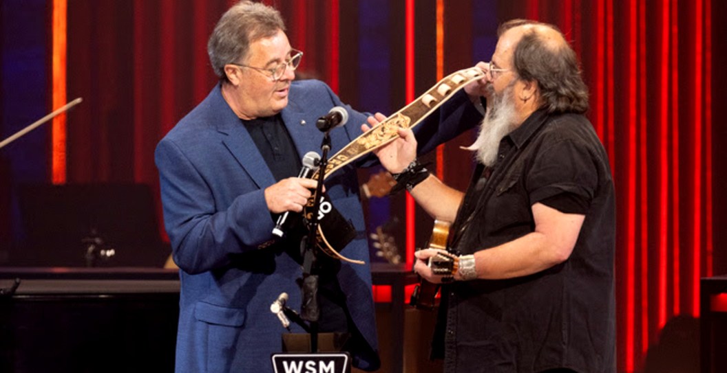The Legendary Songwriter Vince Gill Welcomed To Join The Grand Ole Opry — See Emotional Moment