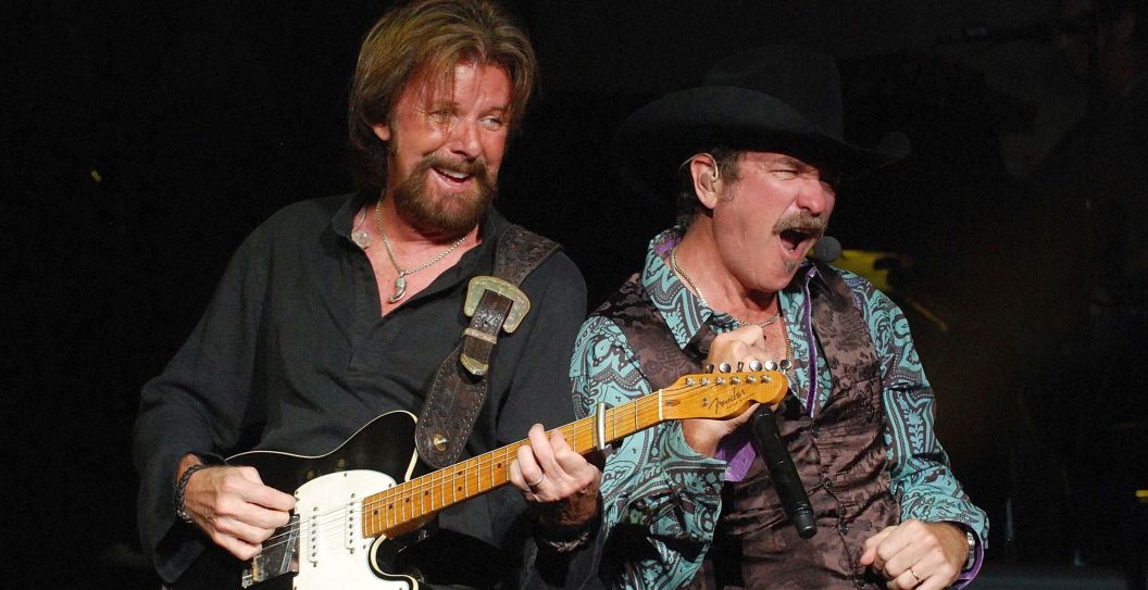 Brooks & Dunn Describe The Moment They Opened Up Checks Worth Millions After Being Broke All Their Lives