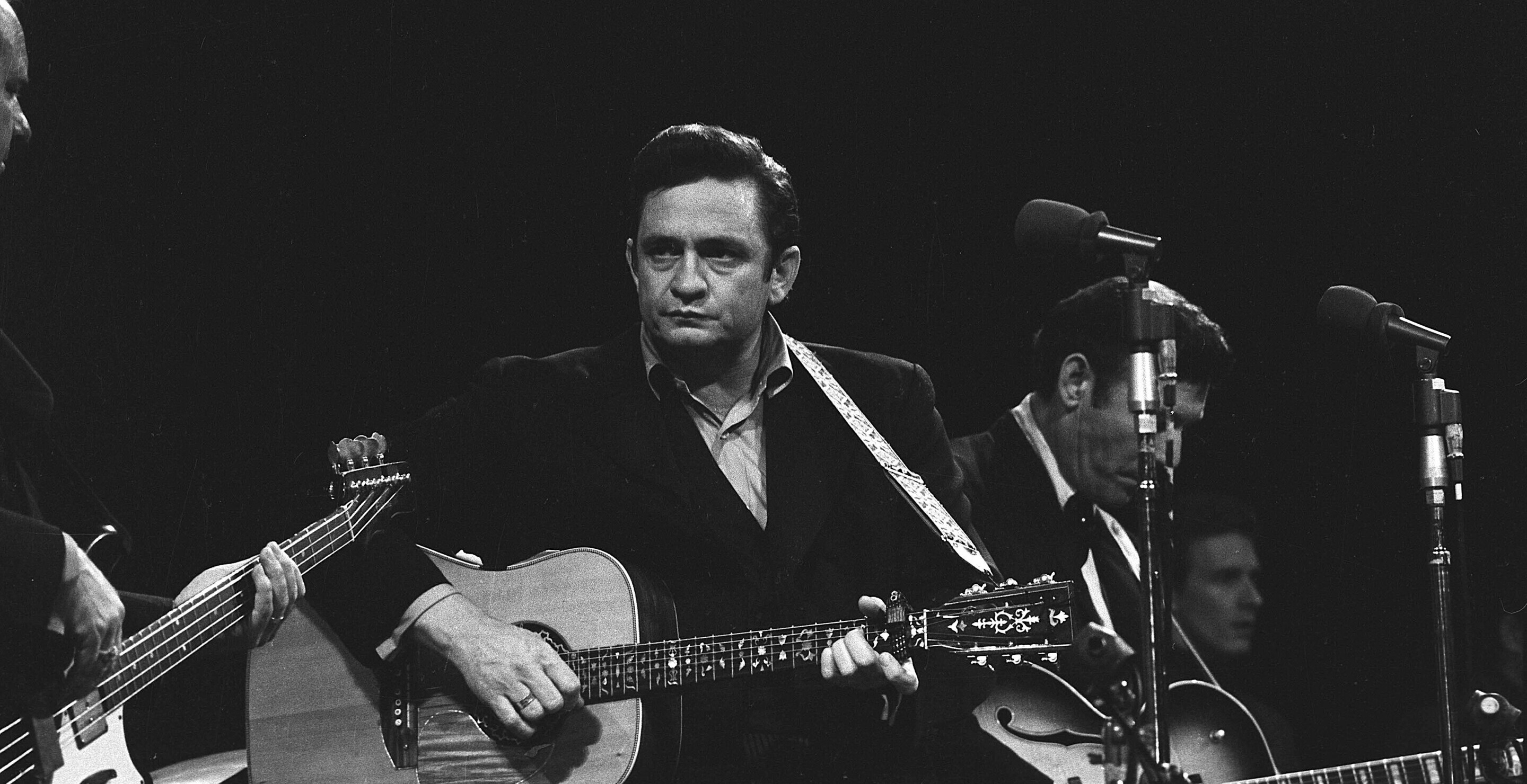 Did You Know That Johnny Cash Once Shared An Apartment With Future Country Music Legend?