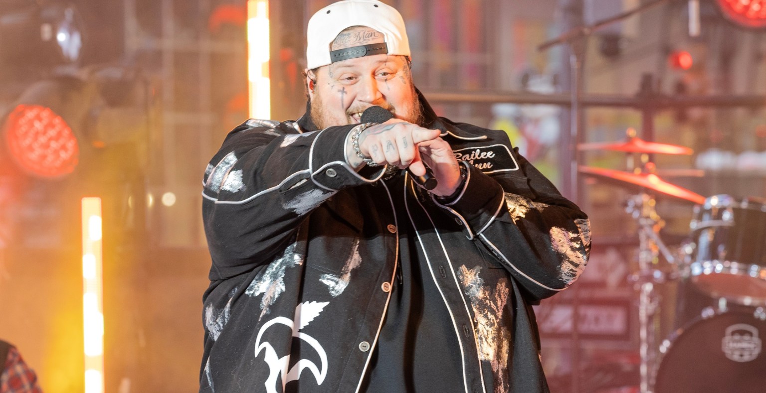 M Roll Rapper Jelly Roll Is Going Abroad To Perform Despite Legal Troubles In Past ...
