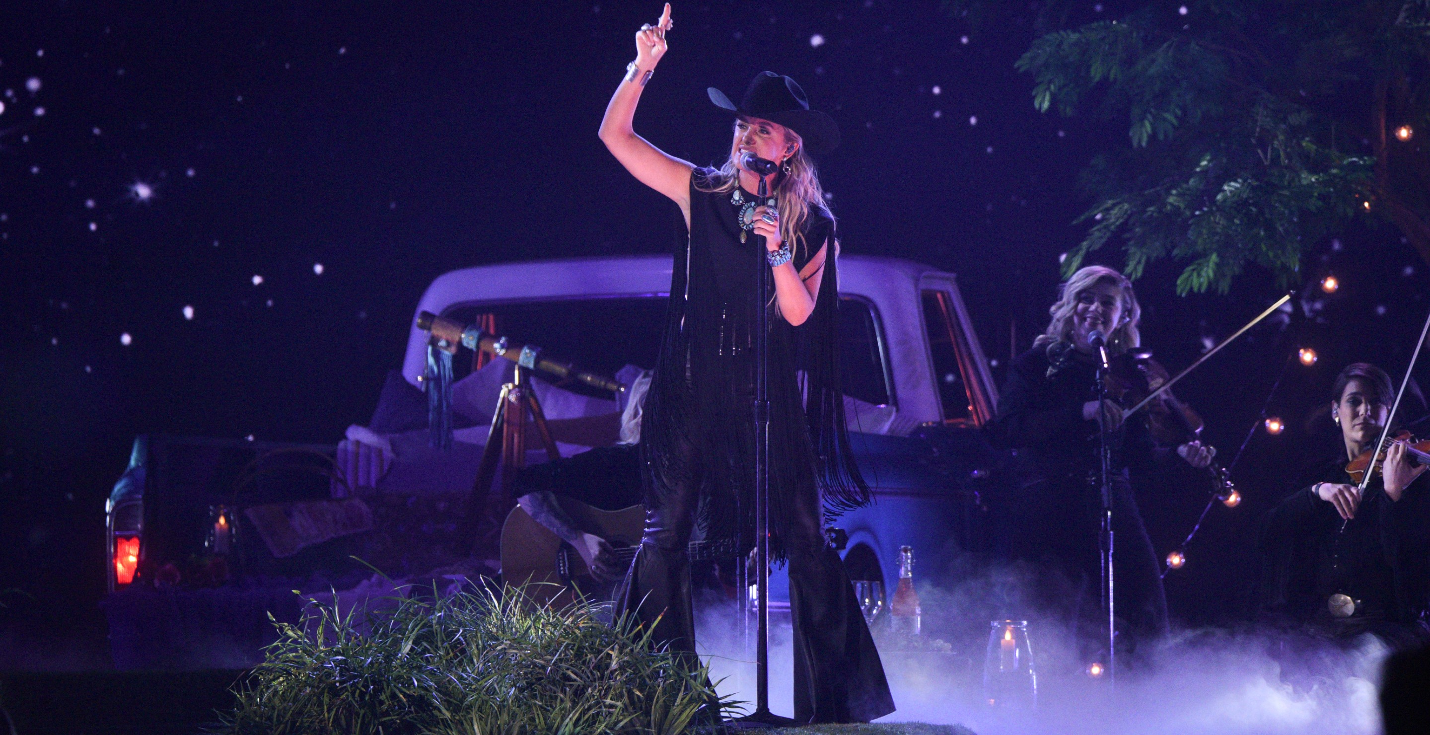 4 Female Country Artists Who Will Always Be Playlist-Ready