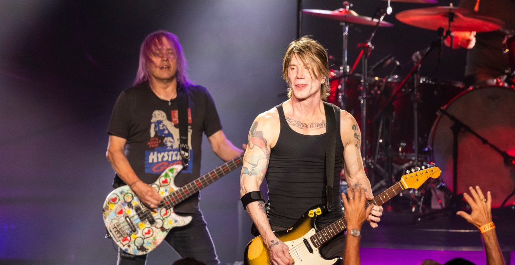 Health Concerns Cause Iconic 90s Rock Band To Cancel Show