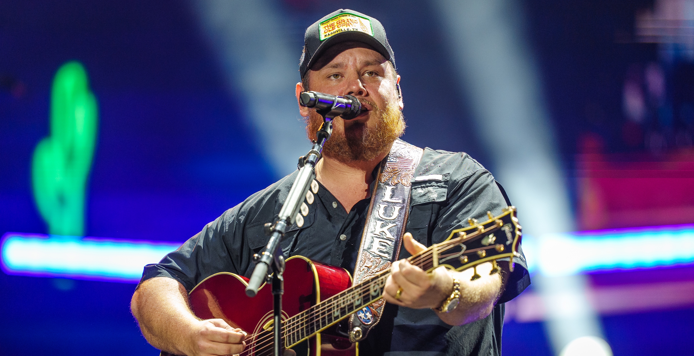 Luke Combs Opens up About Dealing With Painfully Uncontrollable ...