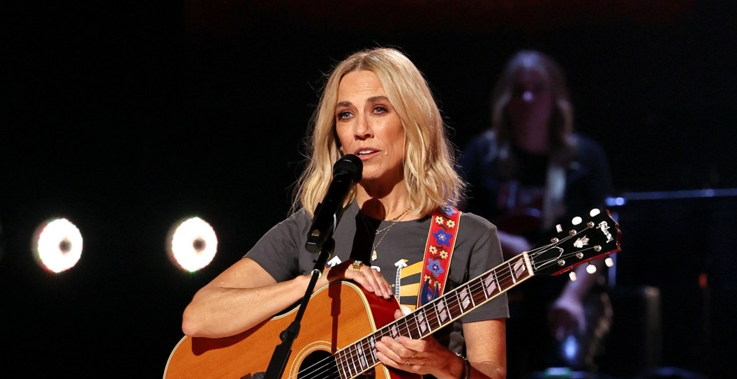Why Sheryl Crow Feels Her Music Is Unifying and Appeals to a Variety of Ages - Wide Open Country