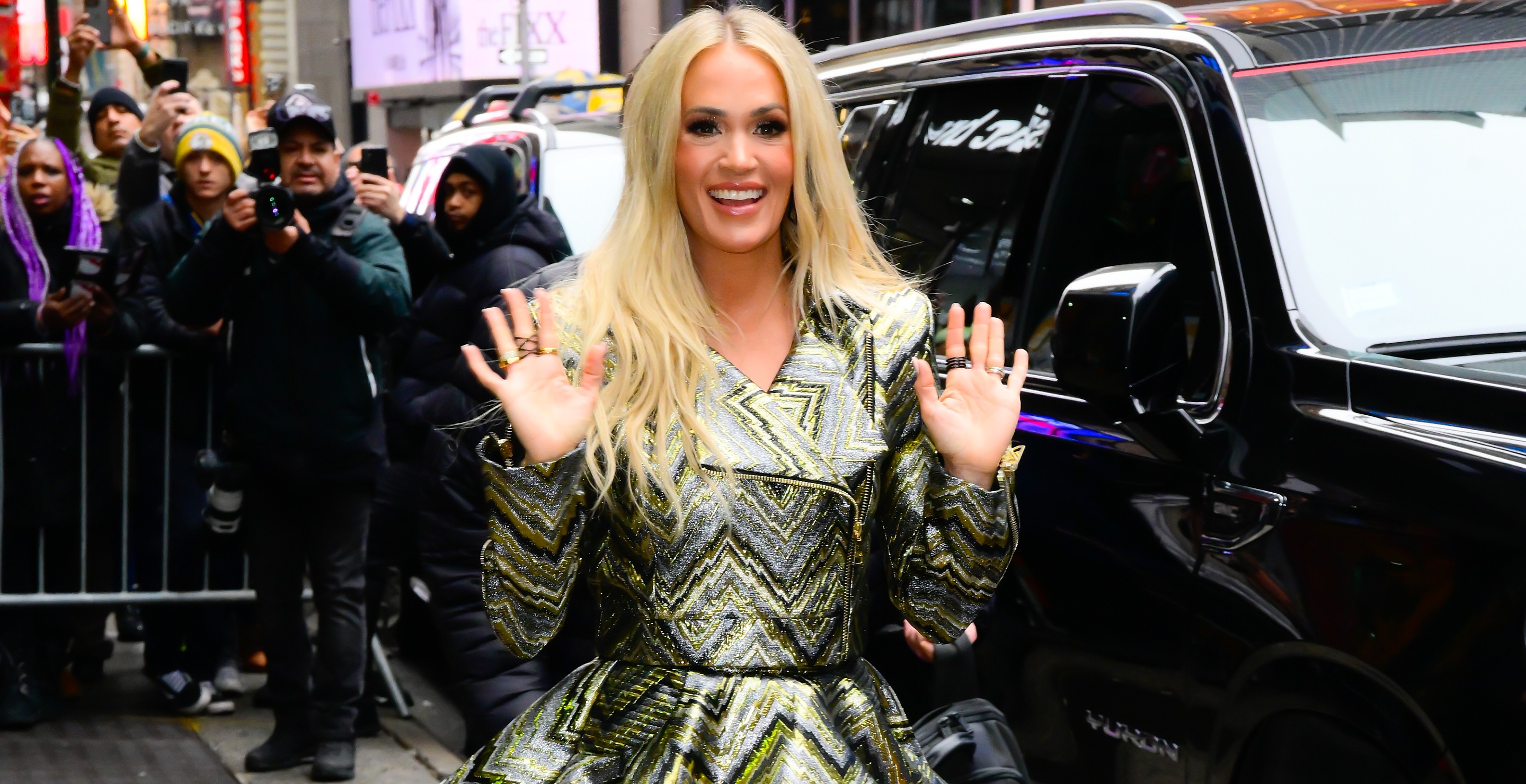 Carrie Underwood's First Job Was At A Gas Station, And She Loved It - Wide Open Country