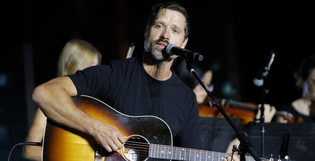 Walker Hayes Reveals He Almost Started Drinking Again After Loss Of Daughter