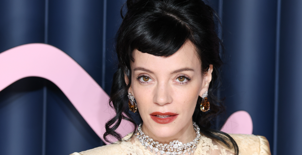 Plug and Play: Lily Allen Is Selling a Sex Toy That Doubles as a USB of Her New Album - Wide Open Country Plug and Play: Lily Allen Is Selling a Sex Toy That Doubles as a USB of Her New Album - Wide Open Country