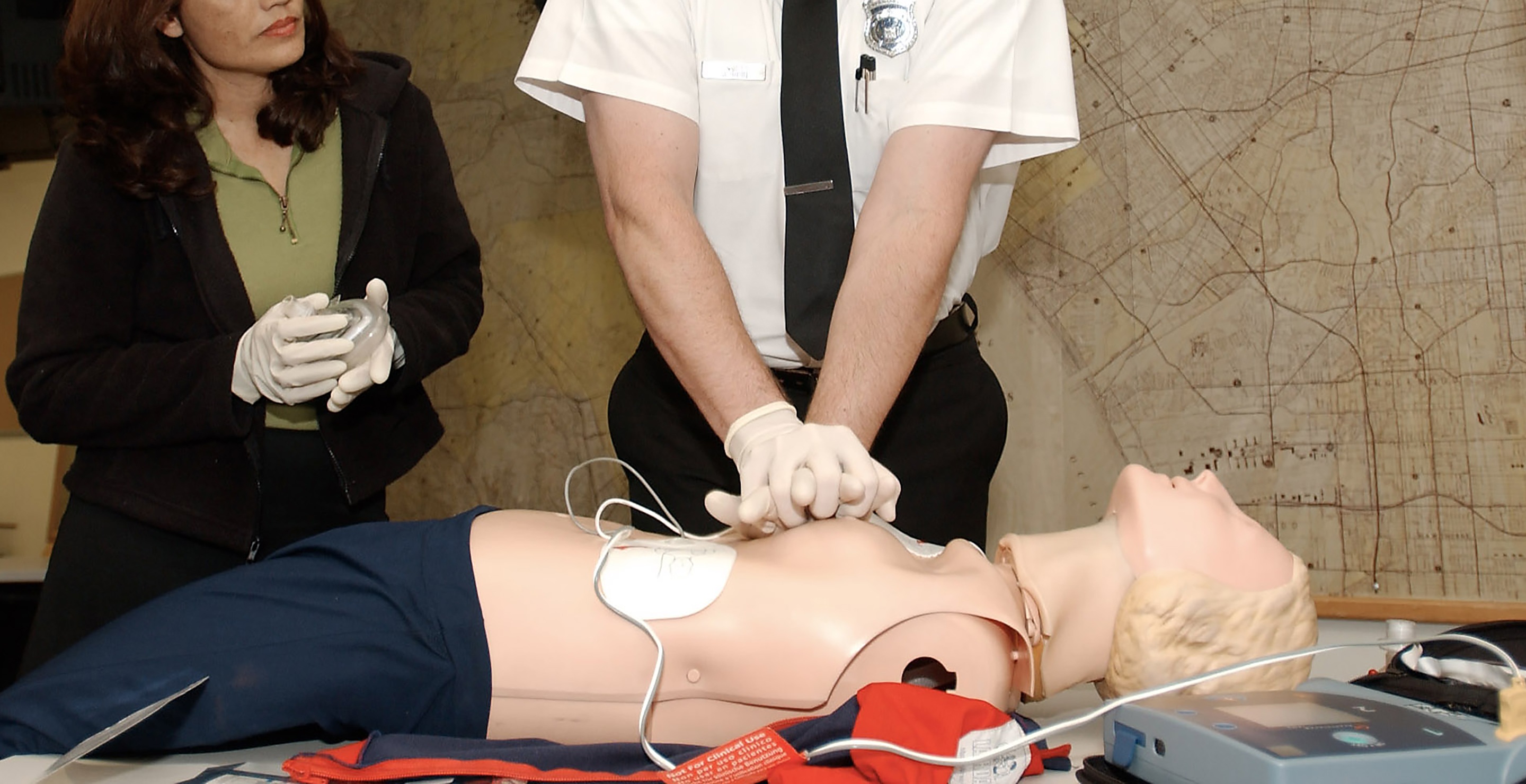 Paramedic teaches CPR to City Employees