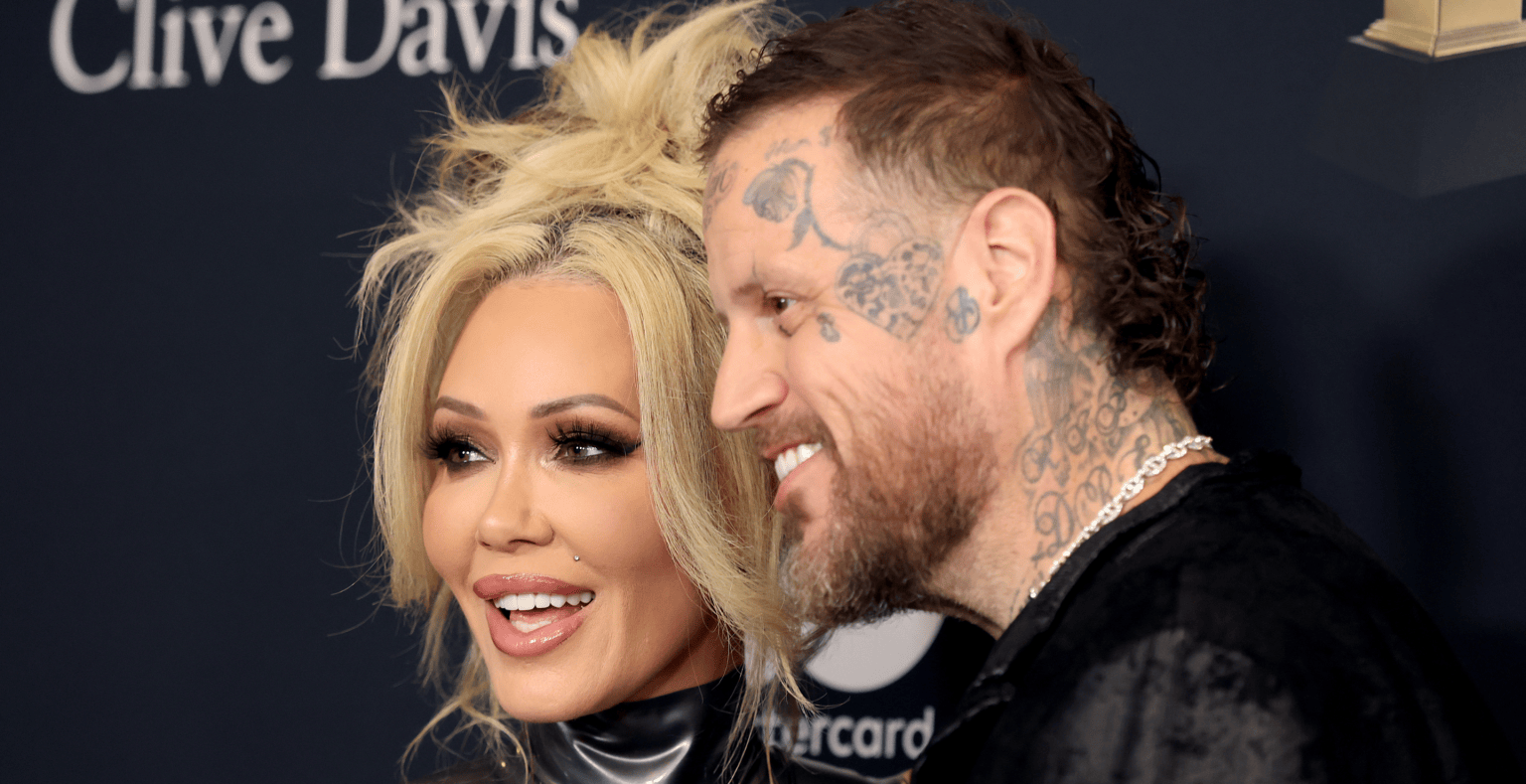 Bunnie Xo Admits to Intimacy Challenges Before Jelly Roll’s Weight Loss