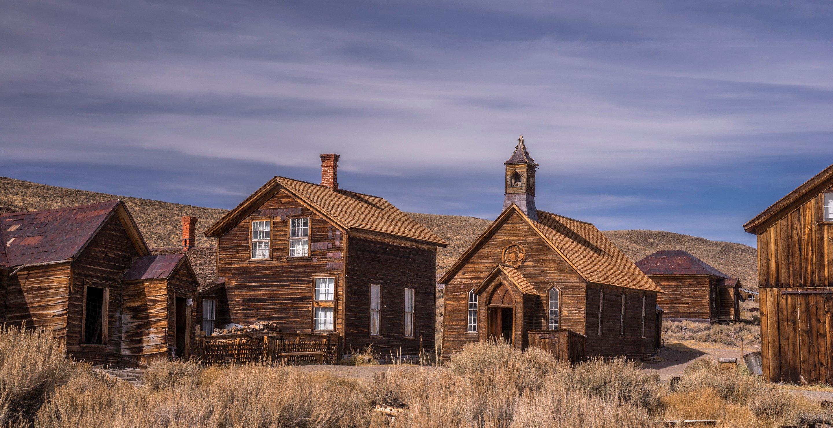 Man Planning to Propose Accidentally Took His Girlfriend to a Ghost Town
