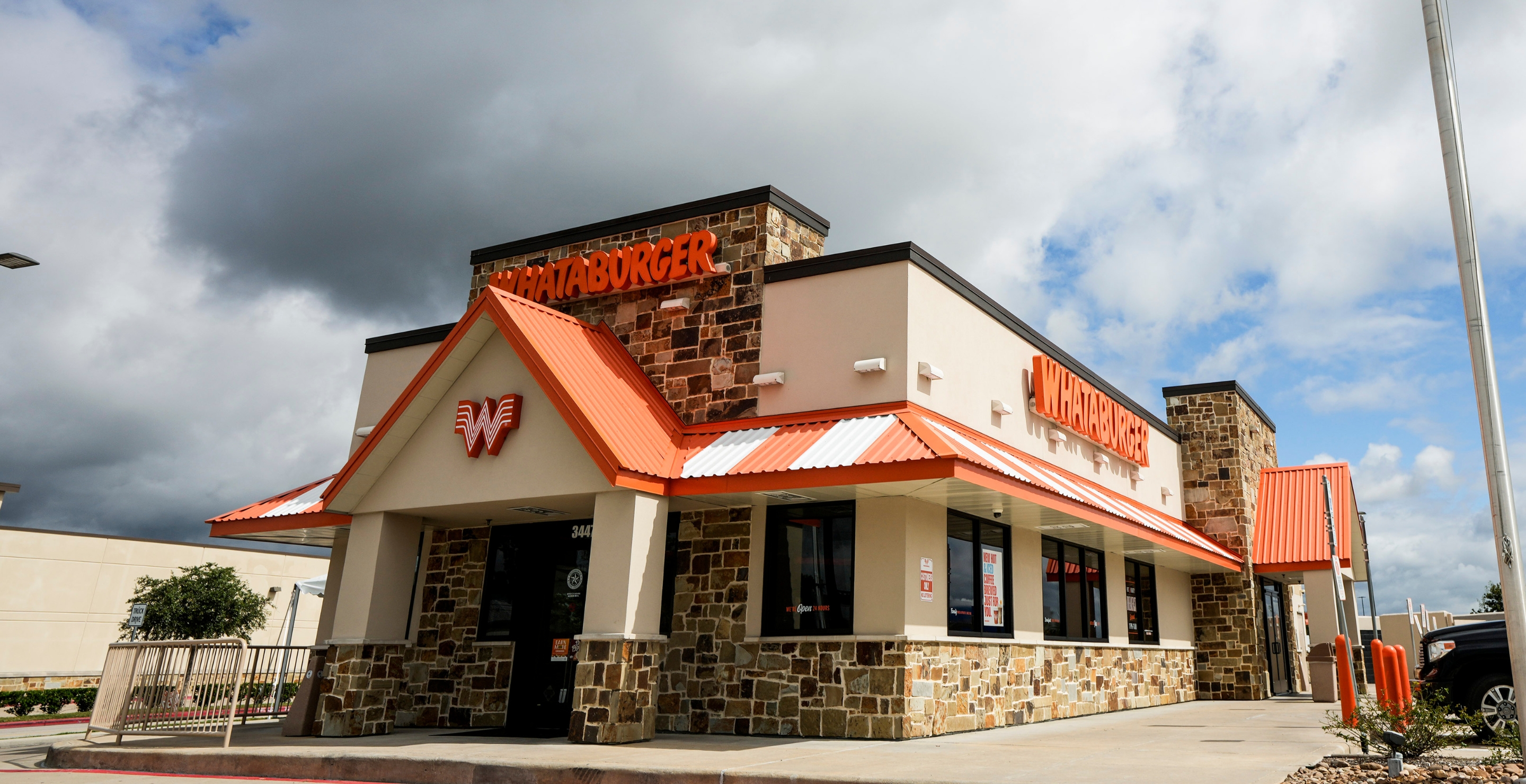 Wild Brawl Breaks Out at Texas Whataburger - Wide Open Country