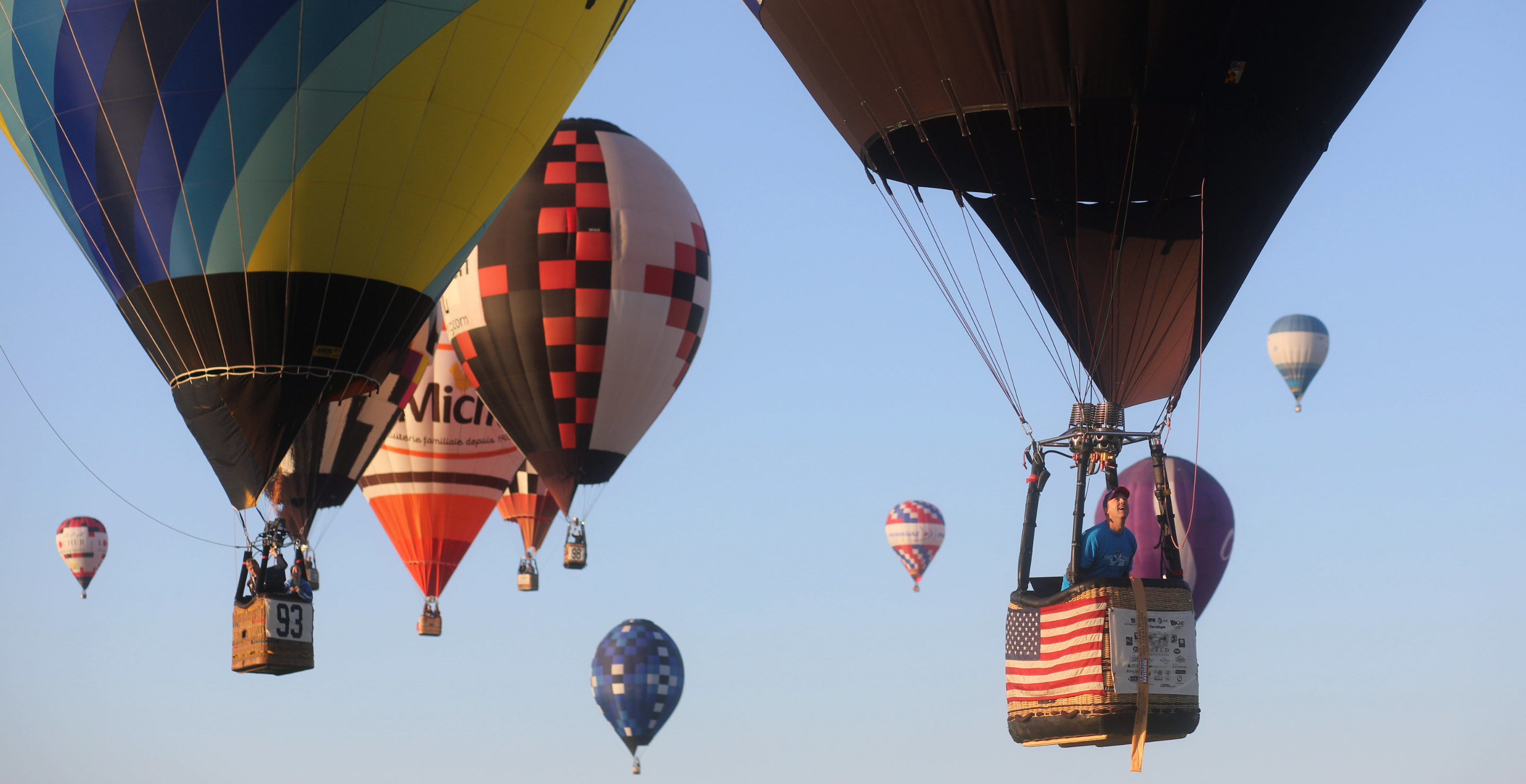 Hot Air Balloon Makes Emergency Landing in Someone's Backyard