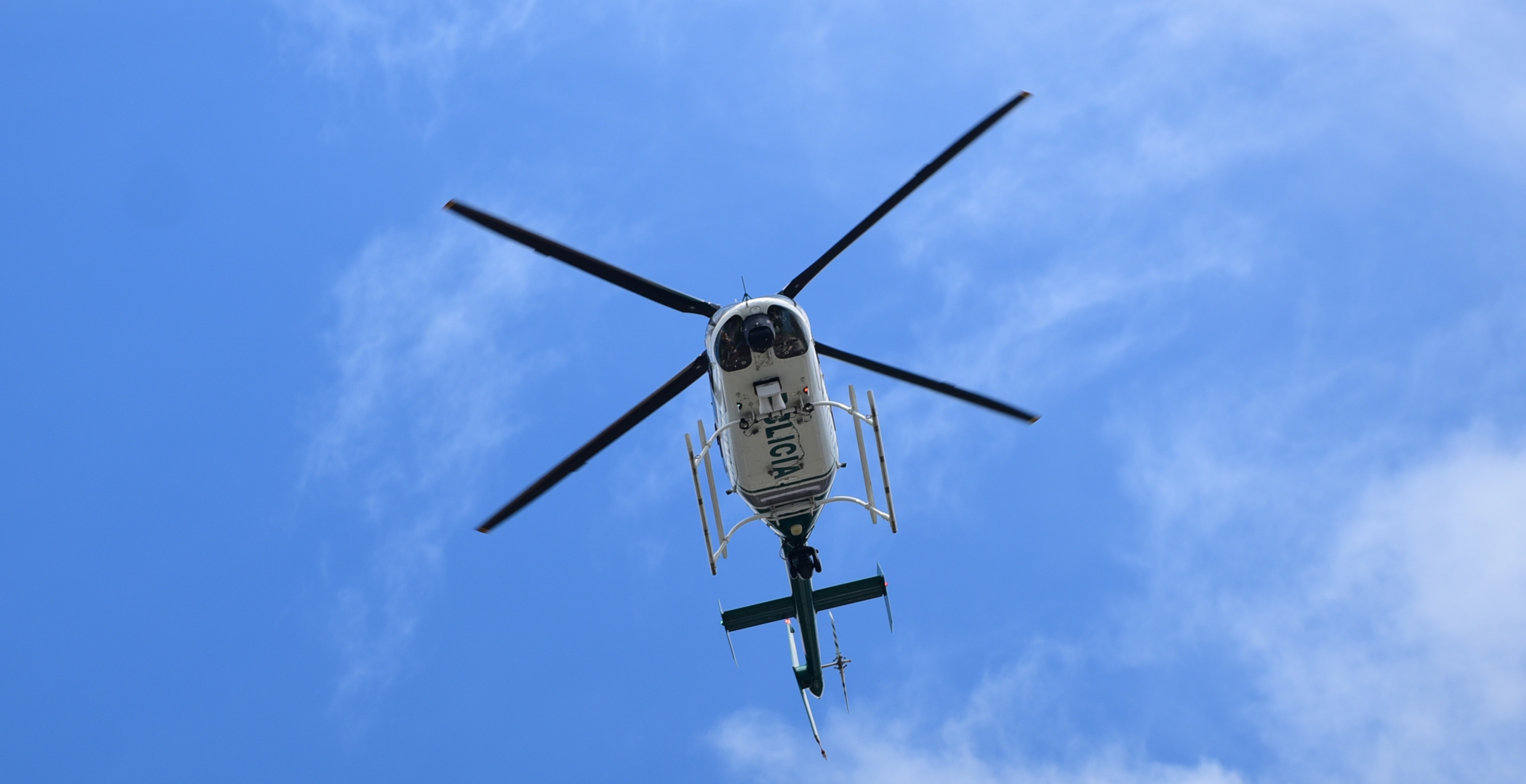 Wild Moment Damaged Helicopter Forced To Land in Tennessee Elementary School Parking Lot