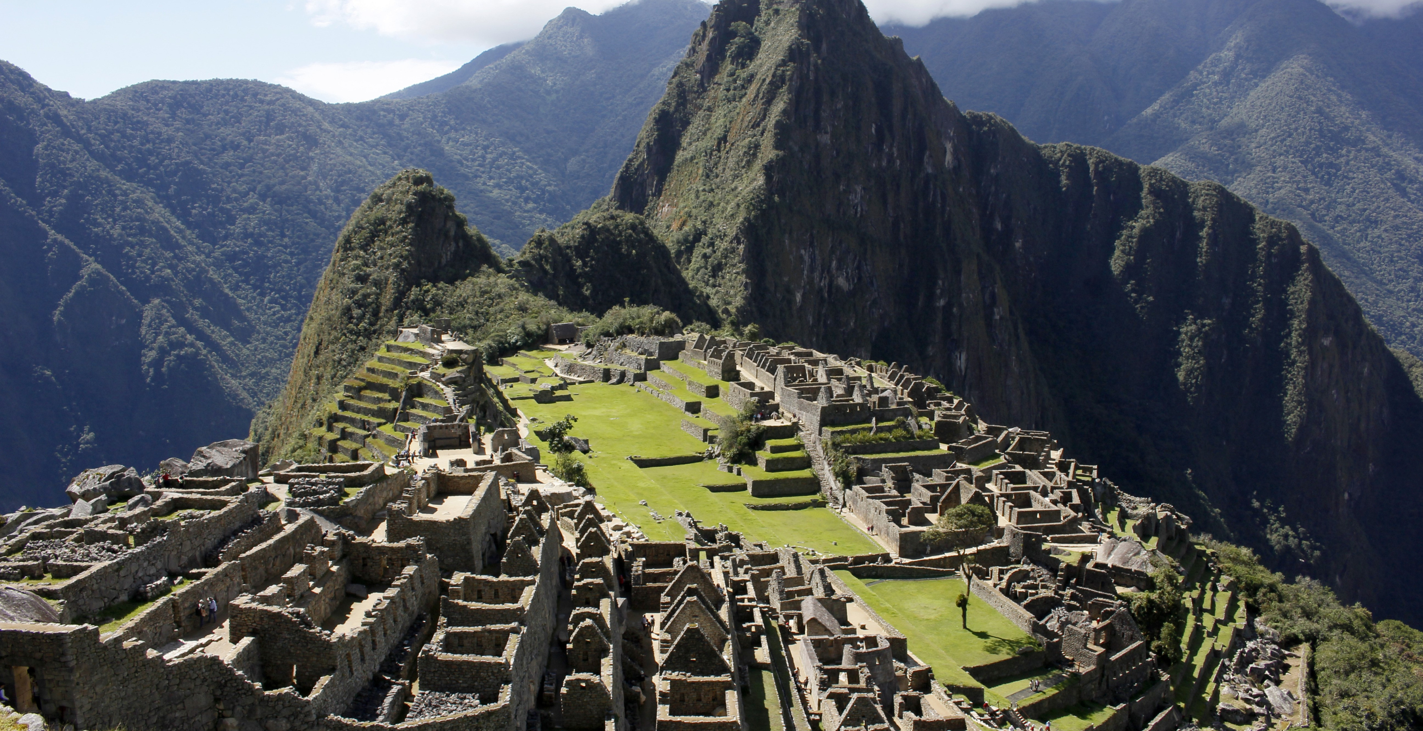 Tourist Dies From Fatal Fall While Hiking To Wonder of the World