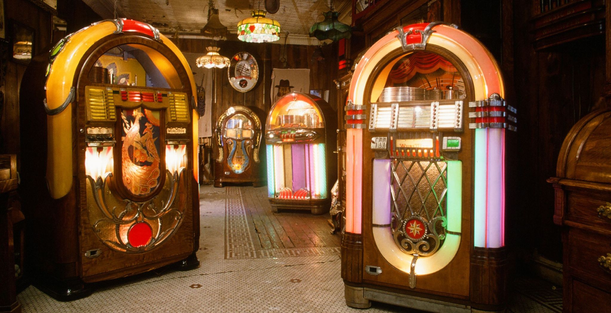 Open Ju Box Miller High Life Is Auctioning Off a Jukebox that Functions as a Beer ...