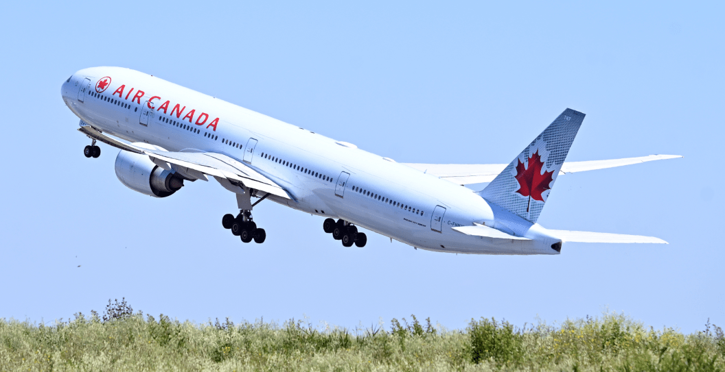 Air Canada, in-flight emergency