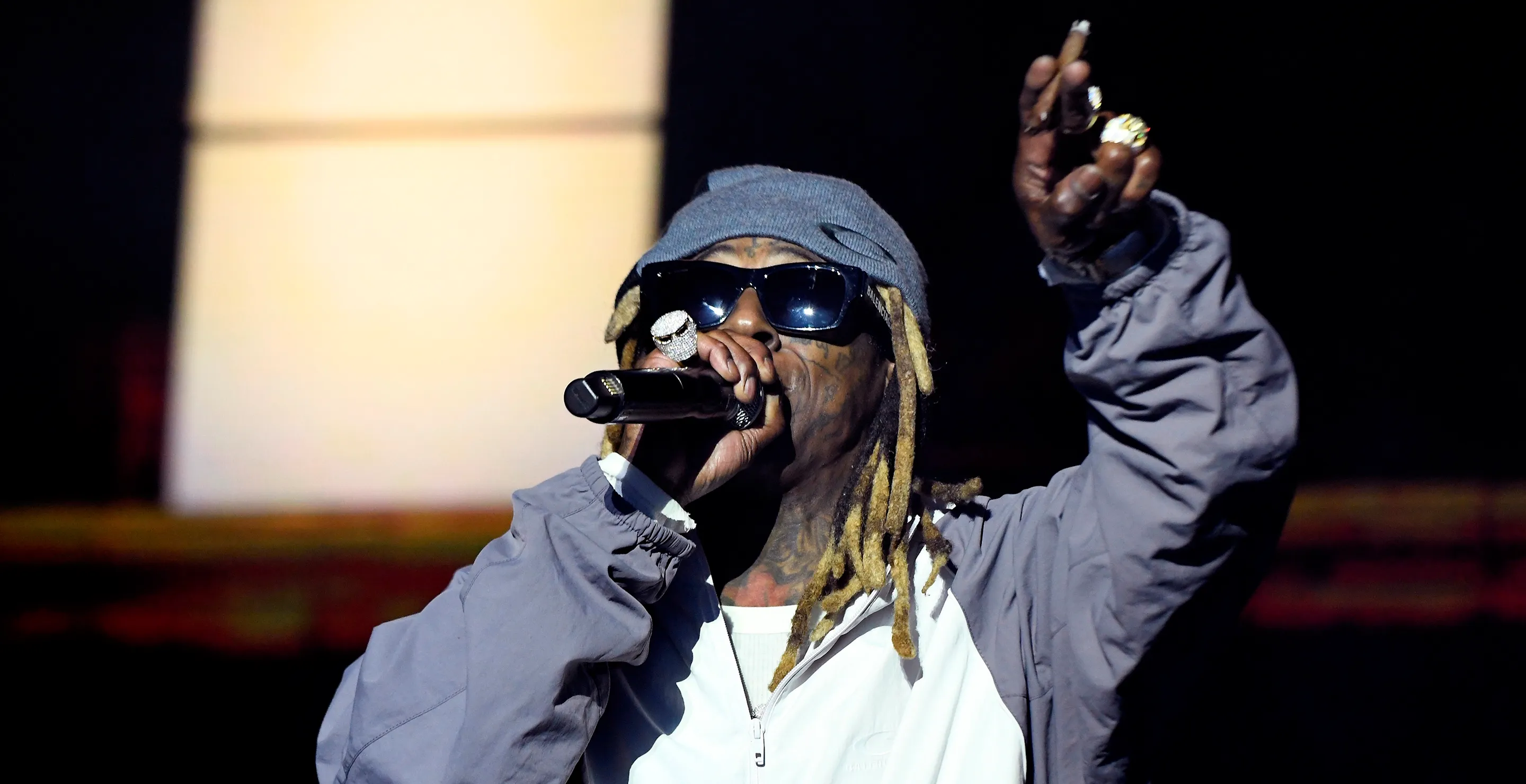 Music Icon Ghosts Concert Goers in No Show and People Are Angry