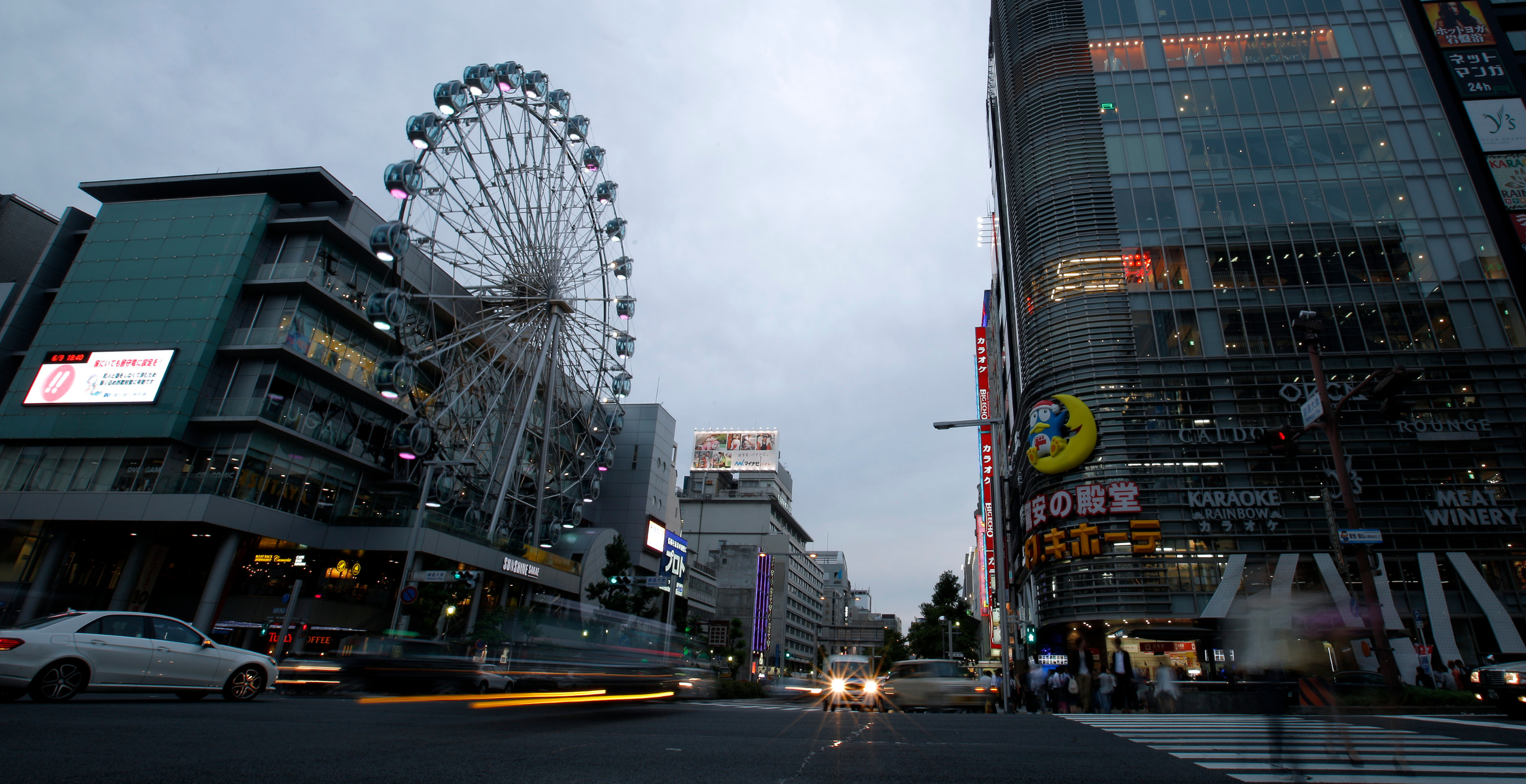 Pedestrian Dies, Sakae district of Nagoya, Japan