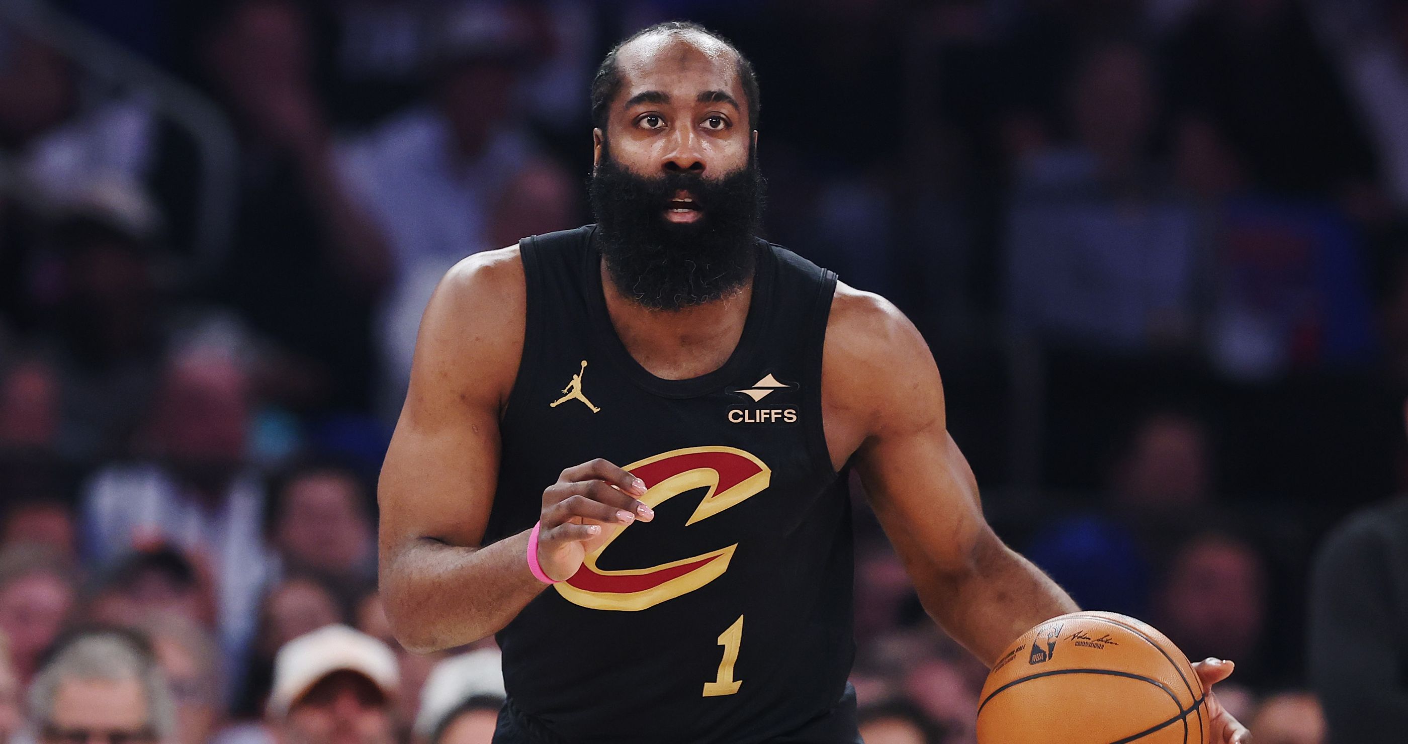 Former NBA MVP Avoids Jail Time in Texas Weapons Case